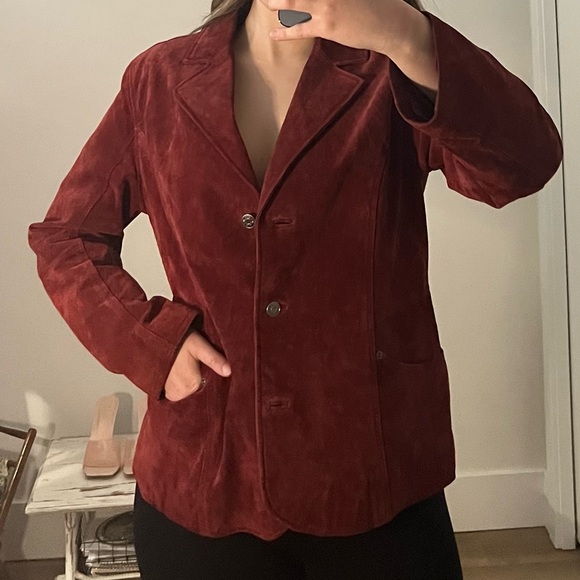 B.U.M. Red Blazer Suede Leather Fitted Jacket with silver button detail. - Picture 10 of 10
